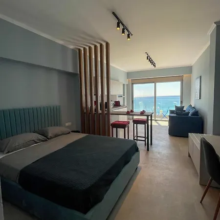 Apartmán Sea Breeze Modern With A Refreshing Balcony View